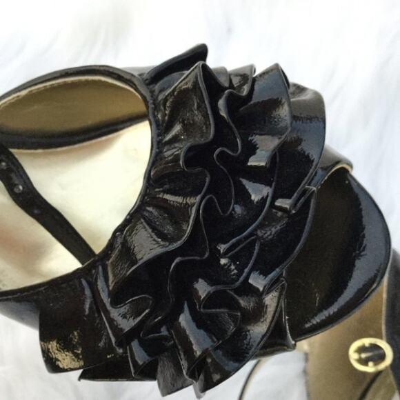 Steve Madden Talisa Black Ruffle Heels Size 7.5 - Picture 7 of 8